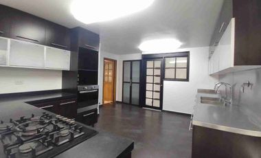 Casa en venta en Envigado, sector Benedictinos