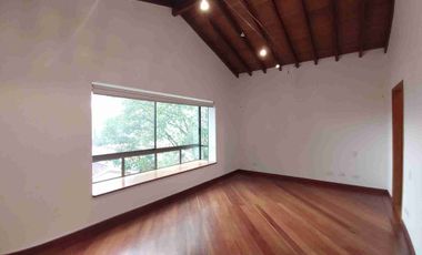 Casa en venta en Envigado, sector Benedictinos