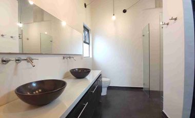 Casa en venta en Envigado, sector Benedictinos