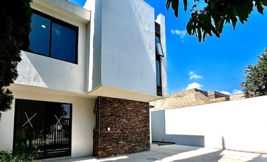 CASA EN VENTA JARDINES DE SANTA ANITA