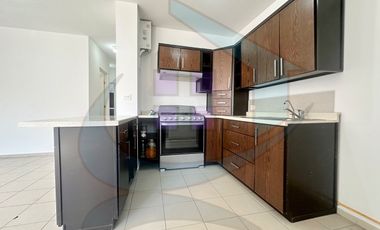 VENTA DEPARTAMENTO PRIMER NIVEL PRIVADA CON ALBERCA VIÑEDOS QUERÉTARO