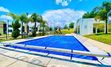 VENTA DEPARTAMENTO PRIMER NIVEL PRIVADA CON ALBERCA VIÑEDOS QUERÉTARO