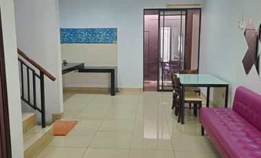 Disewa Rumah 2 Lantai Siap Huni Green Lake City Cluster Asia Bagus Sudah Ada AC 2 Bagus