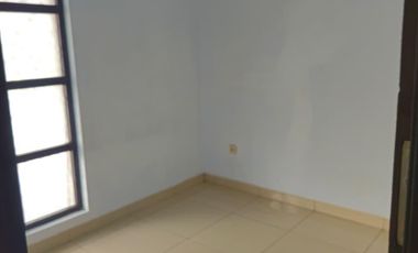 Disewa Rumah 2 Lantai Siap Huni Green Lake City Cluster Asia Bagus Sudah Ada AC 2 Bagus