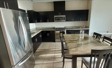 DEPARTAMENTO AMUEBLADO EN RENTA  FRENTE AL MAR