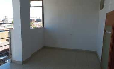 CASA EN VENTA CONDOMINIO ANTARES DE PARQUES DEL CHIPE – PIURA S/. 350,000