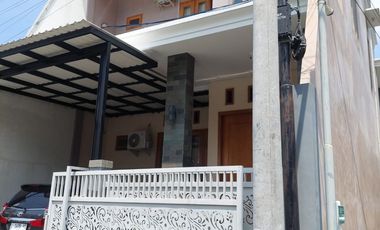 Turun Harga BU Rumah Mewah 2 lantai Dijual Murah di Perumahan Tirtomadu Residence Blitar