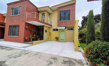 CASA EN VENTA EN EL VALLE DE LOS CHILLOS SECTOR CAPELO