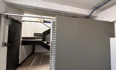 Lomas de Casa Blanca oficina de 128 m2 en VENTA GB1015