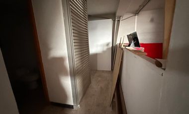 Lomas de Casa Blanca oficina de 128 m2 en VENTA GB1015