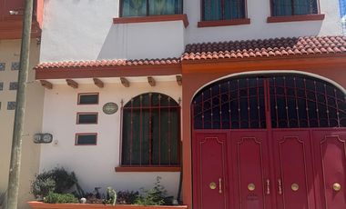 CASA EN RENTA $10,000 EN FRACCIONAMIENTO EL ROBLE, LA MARIA A 5 MIN. DE HERMANOS SERDAN