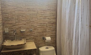 CASA EN RENTA $10,000 EN FRACCIONAMIENTO EL ROBLE, LA MARIA A 5 MIN. DE HERMANOS SERDAN