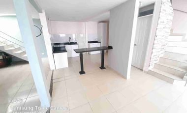 CASA EN VENTA EN CONJUNTO PRIVADO – SAN ANTONIO DE PICHINCHA