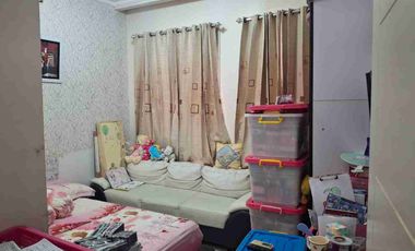 Rumah 2lt minimalis SHM di Pakuwon City Dekat Mall dan Sekolah