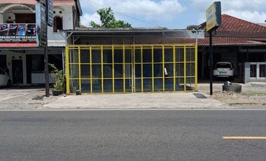Ruang Usaha Strategis di Jalan Bantul, Yogyakarta
