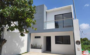 Casa en venta con recámara en planta baja Col plan de ayala