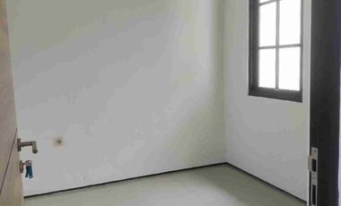 DIJUAL RUMAH POJOK DI TAS 8 GRABAGAN TULANGAN SIDOARJO