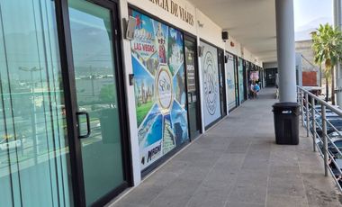 Local en Venta en Plaza Revolución en Monterrey, Nuevo León