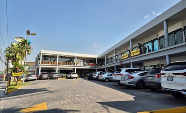 Local en Venta en Plaza Revolución en Monterrey, Nuevo León