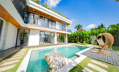 Freehold - Ubud Hideaway Rooftop Garden Villa with Stunning Mount Agung Views, Bali