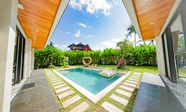 Freehold - Ubud Hideaway Rooftop Garden Villa with Stunning Mount Agung Views, Bali