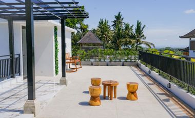 Freehold - Ubud Hideaway Rooftop Garden Villa with Stunning Mount Agung Views, Bali