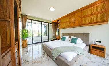 Freehold - Ubud Hideaway Rooftop Garden Villa with Stunning Mount Agung Views, Bali