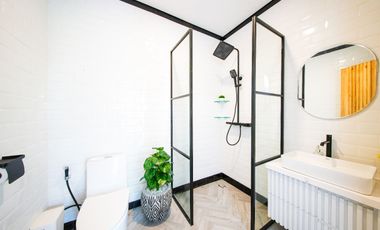 Freehold - Ubud Hideaway Rooftop Garden Villa with Stunning Mount Agung Views, Bali