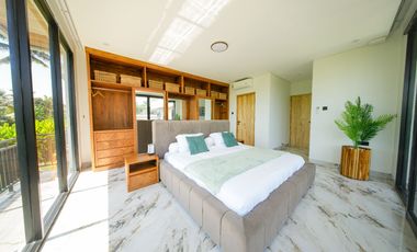 Freehold - Ubud Hideaway Rooftop Garden Villa with Stunning Mount Agung Views, Bali