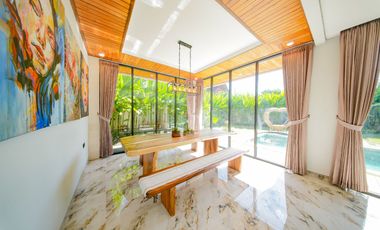 Freehold - Ubud Hideaway Rooftop Garden Villa with Stunning Mount Agung Views, Bali