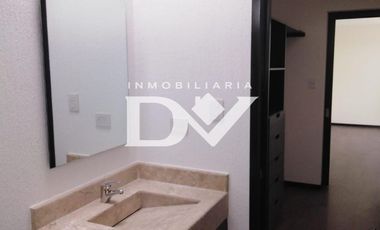 DEPARTAMENTO EN RENTA DE 3 HABITACIONES EN FORJADORES  A MIN DE ZAVALETA.