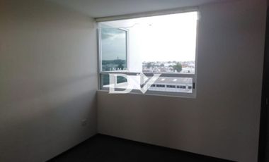 DEPARTAMENTO EN RENTA DE 3 HABITACIONES EN FORJADORES  A MIN DE ZAVALETA.