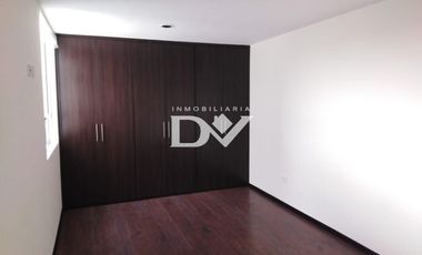 DEPARTAMENTO EN RENTA DE 3 HABITACIONES EN FORJADORES  A MIN DE ZAVALETA.