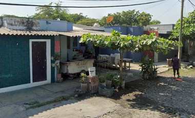 CASA DE RECUPERACIÓN BANCARIA EN CALLE TUXPAN, COL. VILLAS DEL SOL, TECOMAN, COLIMA. ¡NO SE ACEPTNA CRÉDITOS!
