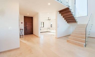 Hermosa casa en Club Campestre