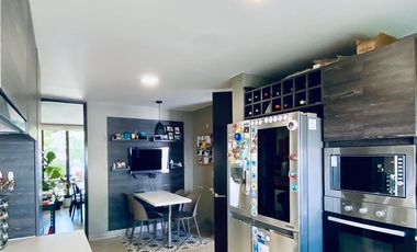 VENTA CASA MEDITERRÁNEA EN CONDOMINIO DE CHICUREO, 3D + 3B + PIEZA SERVICIO + TERRAZA + QUINCHO + PISCINA, AL LADO DEL COLEGIO SAN ANSELMO