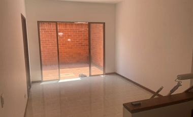 Alquiler casa externa en San joaquin sur de Cali