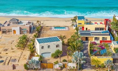 Oceanfront House in Cerritos Beach