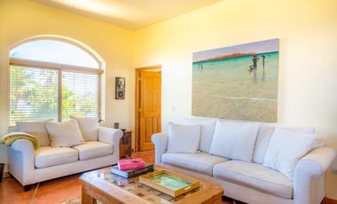 Oceanfront House in Cerritos Beach