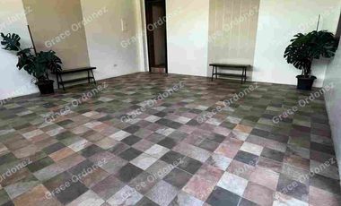 5 bedrooms with swimming pool & bar