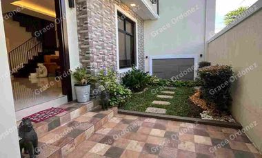 5 bedrooms with swimming pool & bar