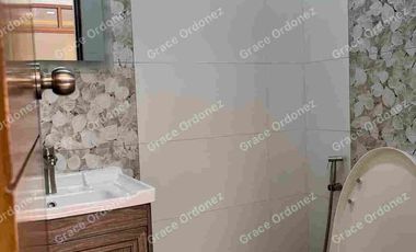 5 bedrooms with swimming pool & bar