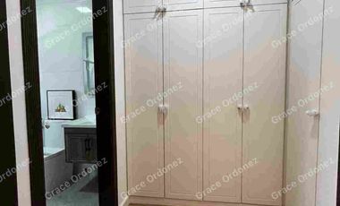 5 bedrooms with swimming pool & bar