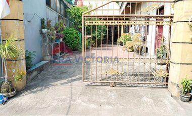 Rumah Vintage Posisi Hook Lokasi Strategis Dekat Rampal & Stasiun Kota