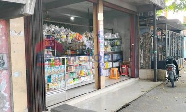 Rumah Vintage Posisi Hook Lokasi Strategis Dekat Rampal & Stasiun Kota