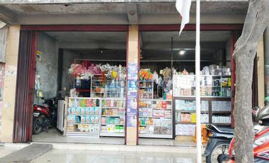 Rumah Vintage Posisi Hook Lokasi Strategis Dekat Rampal & Stasiun Kota