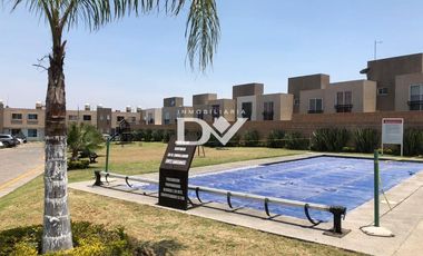 CASA EN RENTA DE 3 HABITACIONES EN CUAUTLANCINGO FRACCIONAMIENTO CON ALBERCA