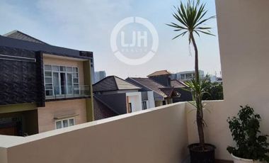 JUAL CEPAT dan MURAH Rumah Bagus Siap Huni di Kelapa Gading, Jakarta Utara