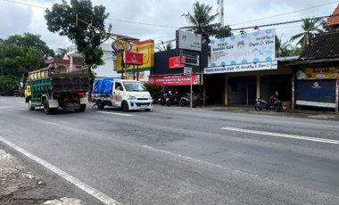 Di Sewakan ruko mangku jalan raya di srandakan bantul yogyakarta