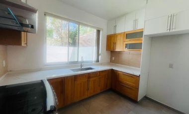 Casa en renta – Fraccionamiento El Manantial (mantenimiento incluido)